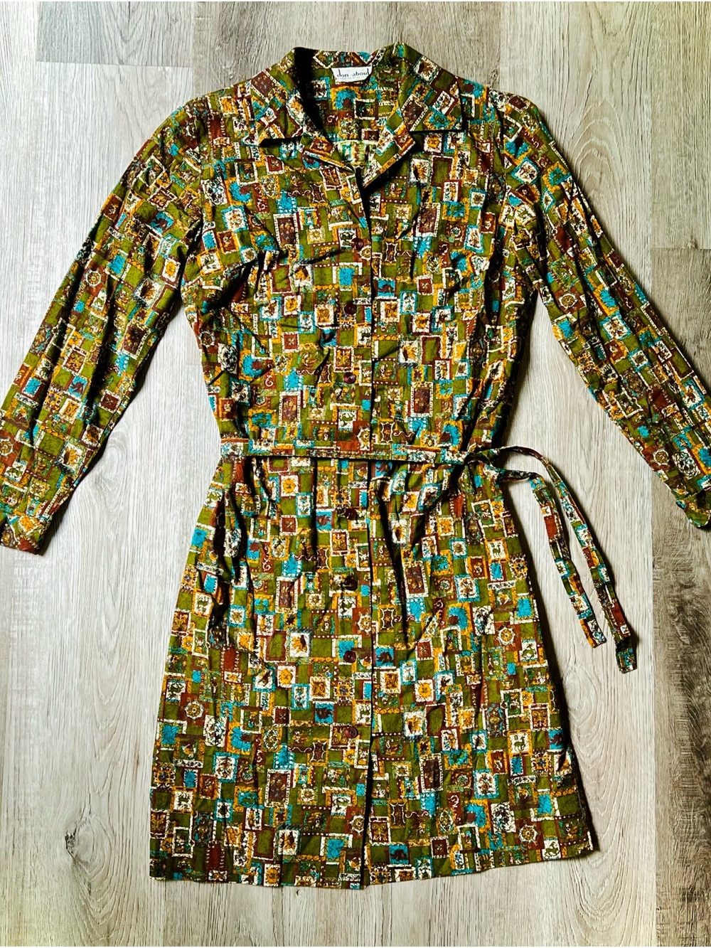 Genuine Vintage ~1950’s Nelly Don “Don-about” Women’s Patchwork Buttondown Dress